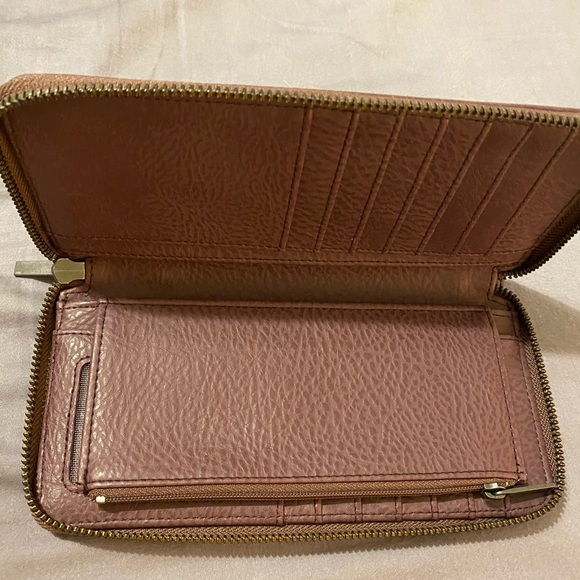 Matt & Nat Wallet - Picture 2 of 7